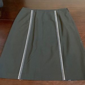 Ann Taylor Loft black whipstitch piping detail skirt size 6 petite